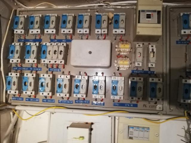 Remplacement de tableau électrique au Tremblay Omonville dans l'EURE